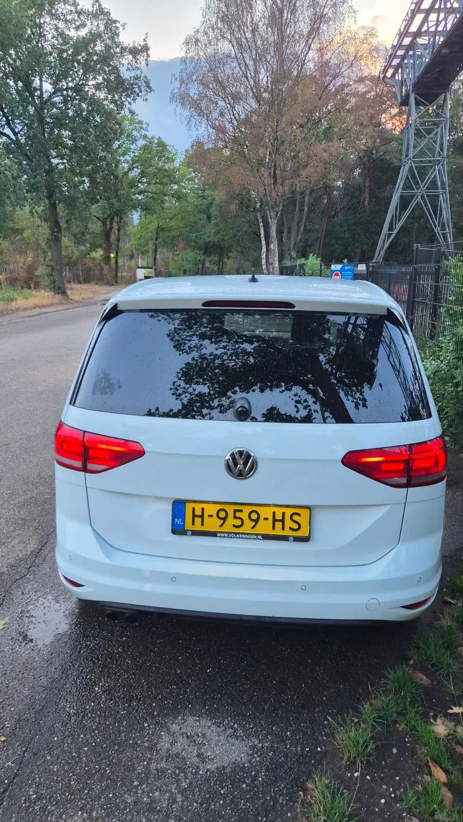 Volkswagen Touran 2.0 TDI 150pk DSG 2020 Wit uit 2020, foto 3