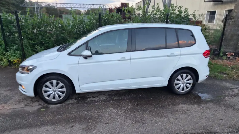 Volkswagen Touran 2.0 TDI 150pk DSG 2020 Wit uit 2020, foto 4