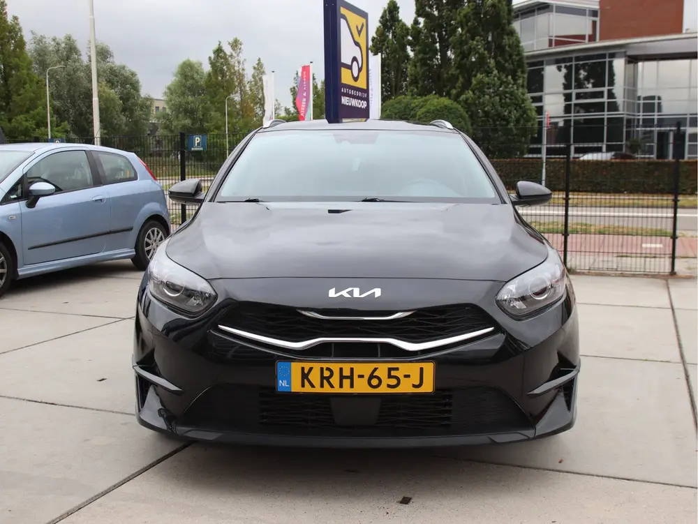 Kia Ceed 1.0 T-GDi DynamicLine Carplay uit 2022, foto 2