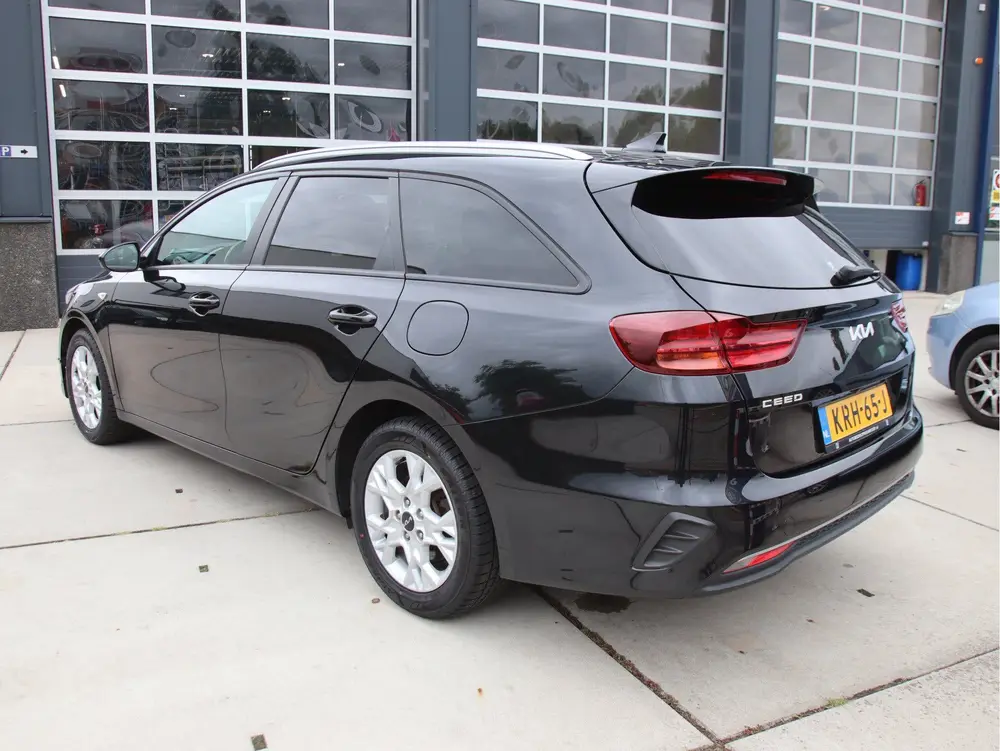 Kia Ceed 1.0 T-GDi DynamicLine Carplay uit 2022, foto 7