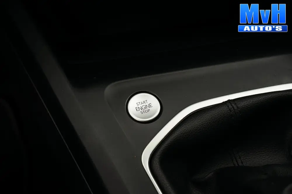 Volkswagen Golf 1.5 TSI Life Business|STOEL/STUUR.VERW|TREKH uit 2021, foto 15