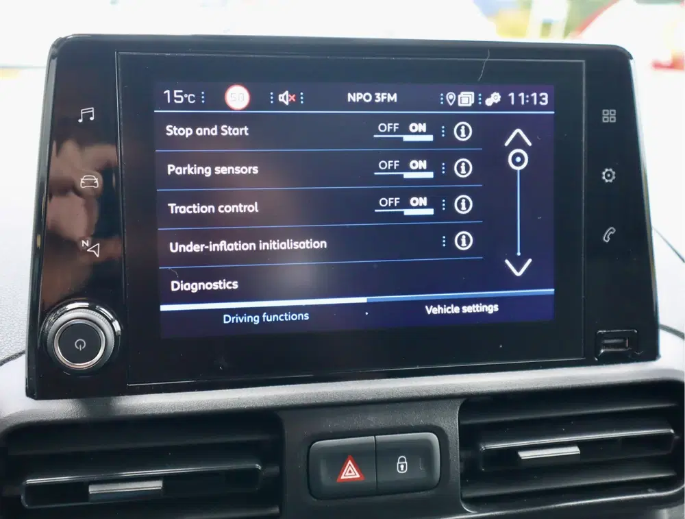 Peugeot Partner HDI 102PK MARGE-BTW VRIJ AIRCO CRUISE uit 2022, foto 13