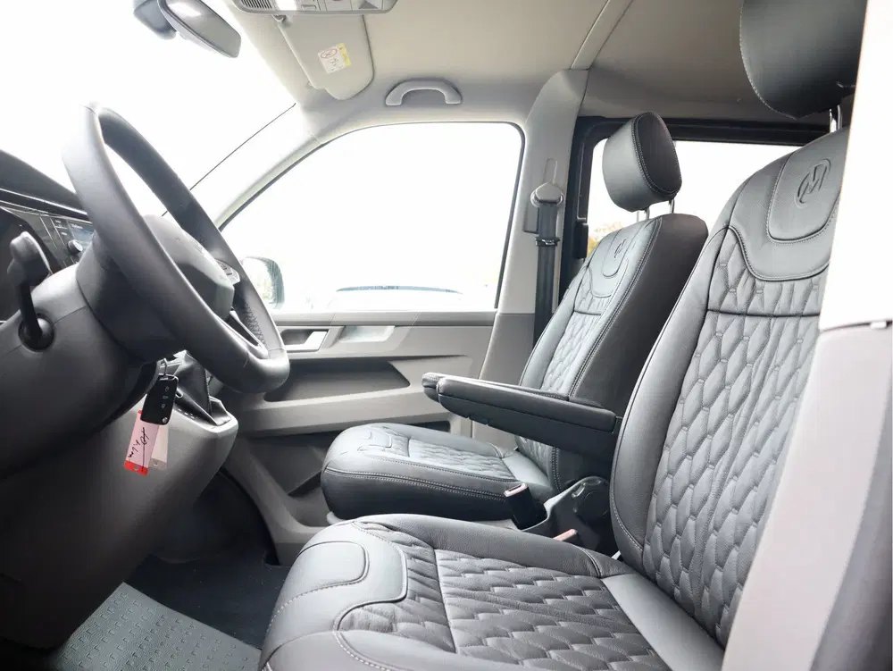 Volkswagen Transporter 2.0 TDI BULLI 150PK DSG LUXE DUBBELE uit 2024, foto 4