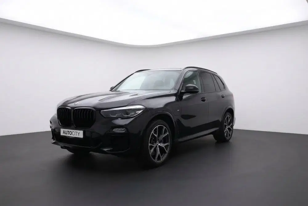 BMW X5 xDrive45e M Sport Pano l Luchtvering l Mem uit 2021