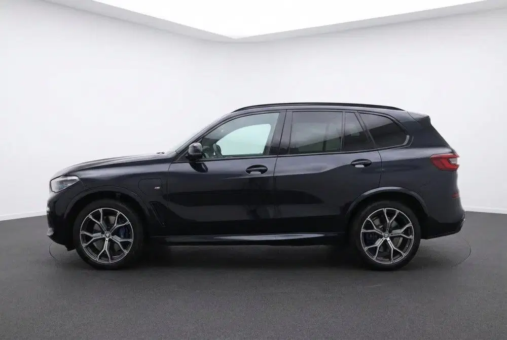 BMW X5 xDrive45e M Sport Pano l Luchtvering l Mem uit 2021, foto 2