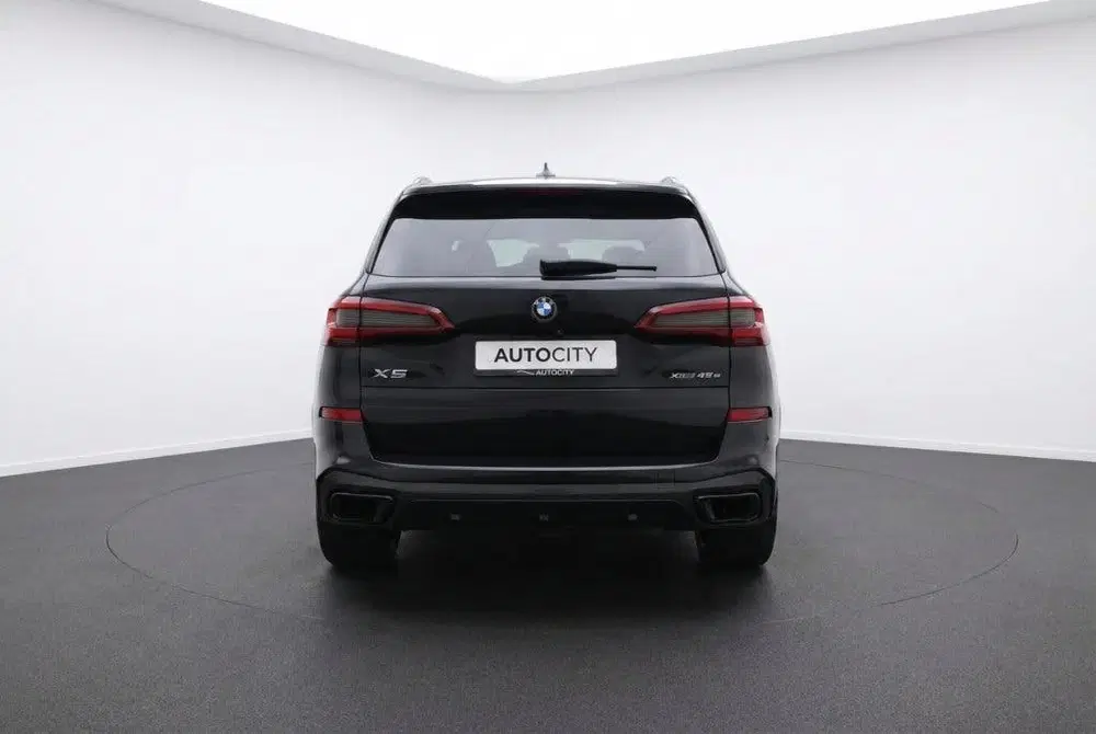 BMW X5 xDrive45e M Sport Pano l Luchtvering l Mem uit 2021, foto 4