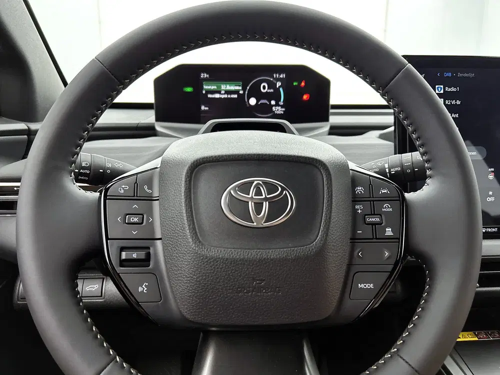 Toyota bZ4X Dynamic 75 kWh *EV-Deal* uit 2026, foto 18