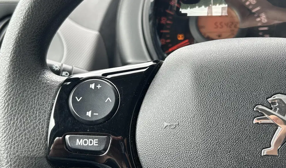 Peugeot 108 1.0 e-VTi Active 72PK uit 2021, foto 18