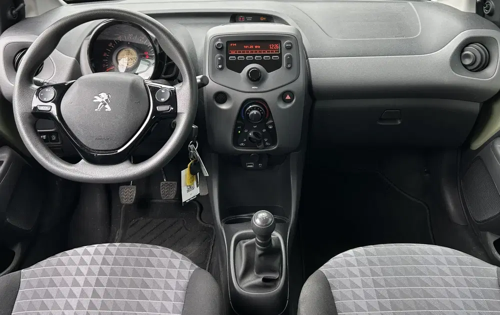 Peugeot 108 1.0 e-VTi Active 72PK uit 2021, foto 7
