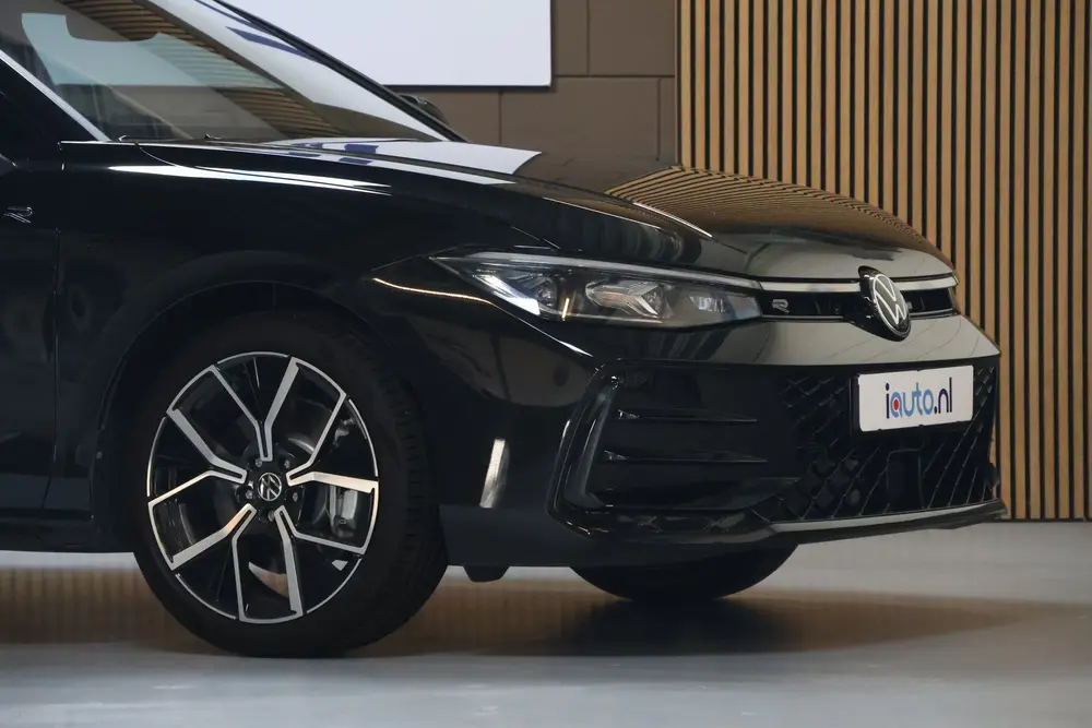 Volkswagen Passat 1.5 eHybrid 272PK R-Line Black Sty uit 2025, foto 5