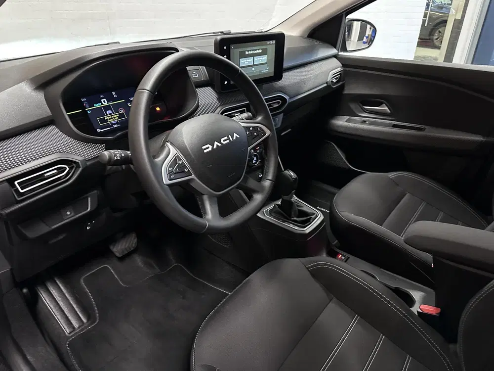 Dacia Jogger 1.6 Hybrid 140 Expression 7p. Camera uit 2025, foto 4
