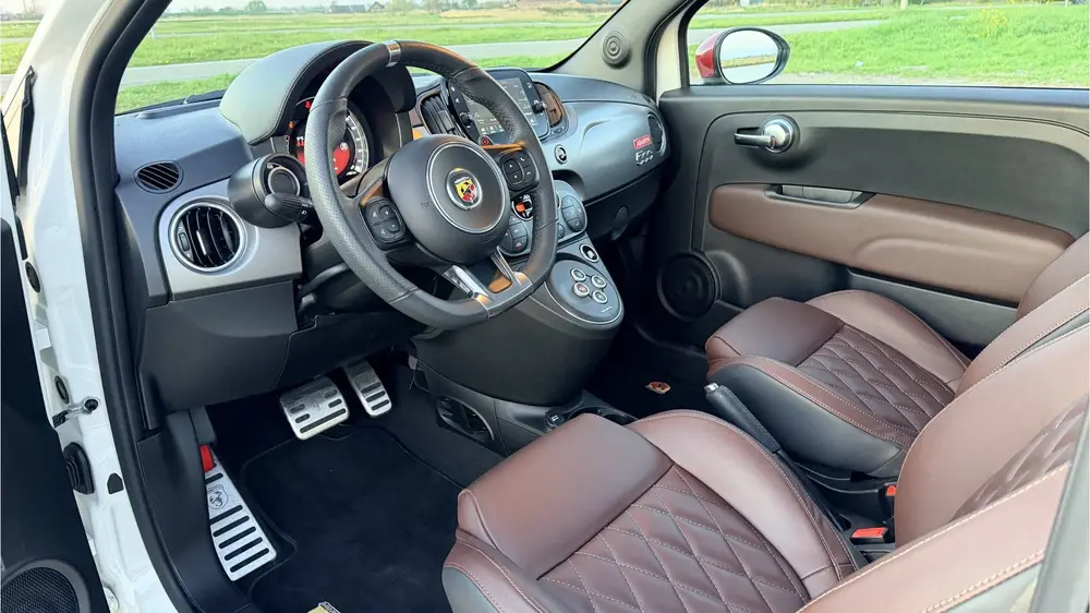 Abarth 595C 1.4 T-Jet Abarth MTA Turismo 1 uit 2022, foto 8