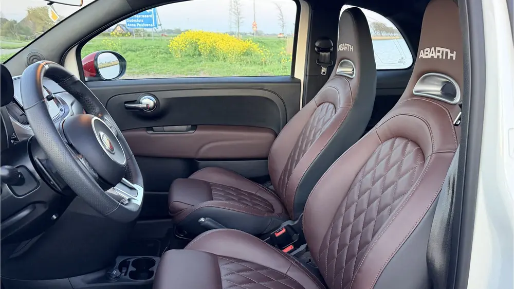Abarth 595C 1.4 T-Jet Abarth MTA Turismo 1 uit 2022, foto 9