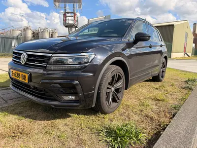 Volkswagen Tiguan RLINE 2.0 TDI 191pk 4Motion DSG 2019 Zwart uit 2019