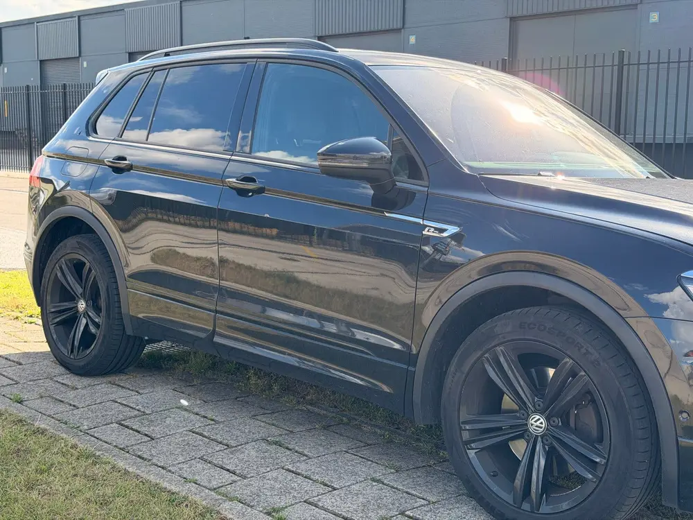Volkswagen Tiguan RLINE 2.0 TDI 191pk 4Motion DSG 2019 Zwart uit 2019, foto 3
