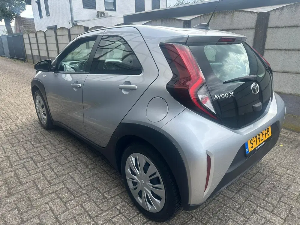 Toyota Aygo X 1.0 VVT-i MT Play AIRCO uit 2023, foto 2