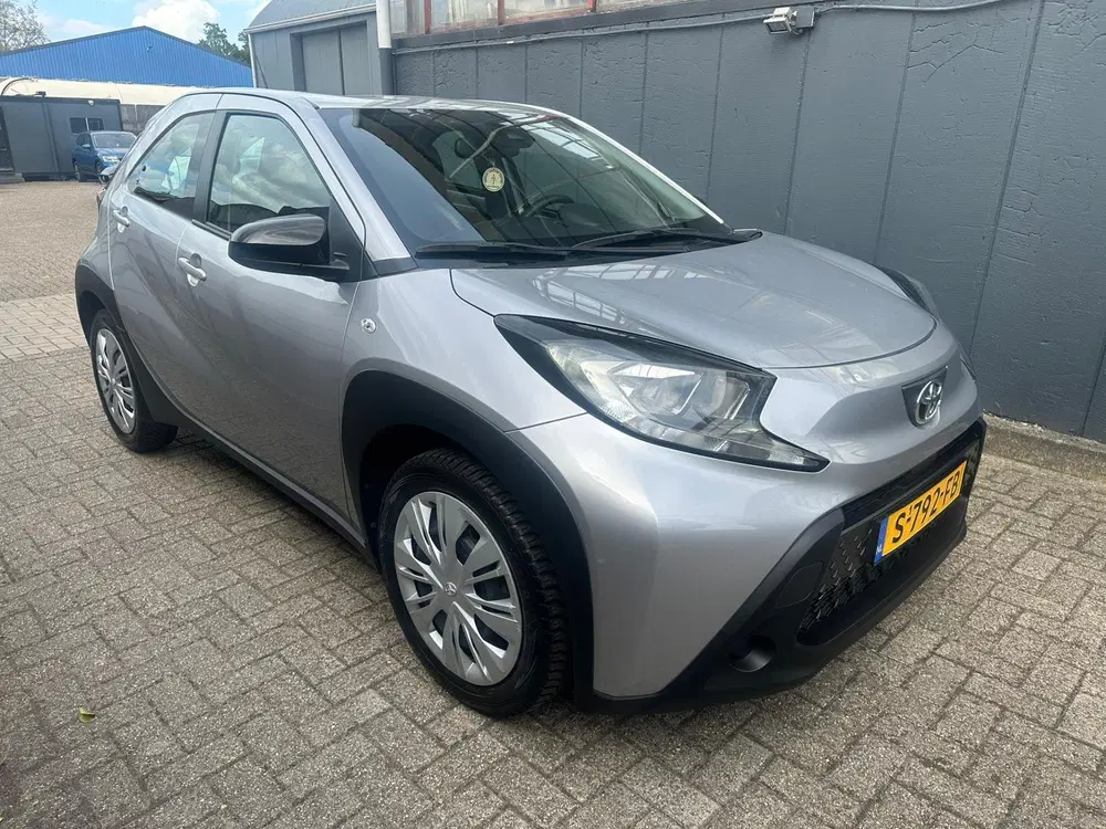 Toyota Aygo X 1.0 VVT-i MT Play AIRCO uit 2023, foto 5