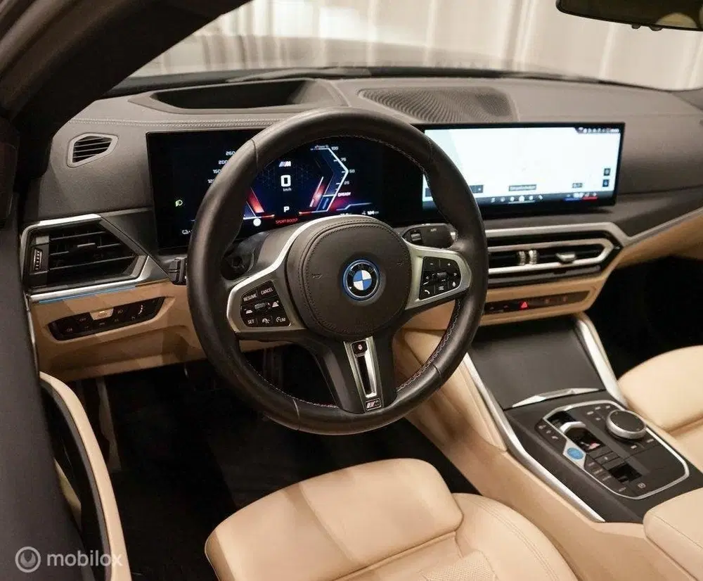 BMW i4 M50 High Executive 84 kWh uit 2023, foto 2