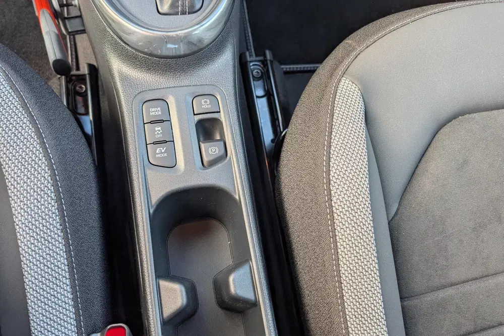 Toyota Aygo X Hybrid 115 GR Sport uit 2025, foto 17