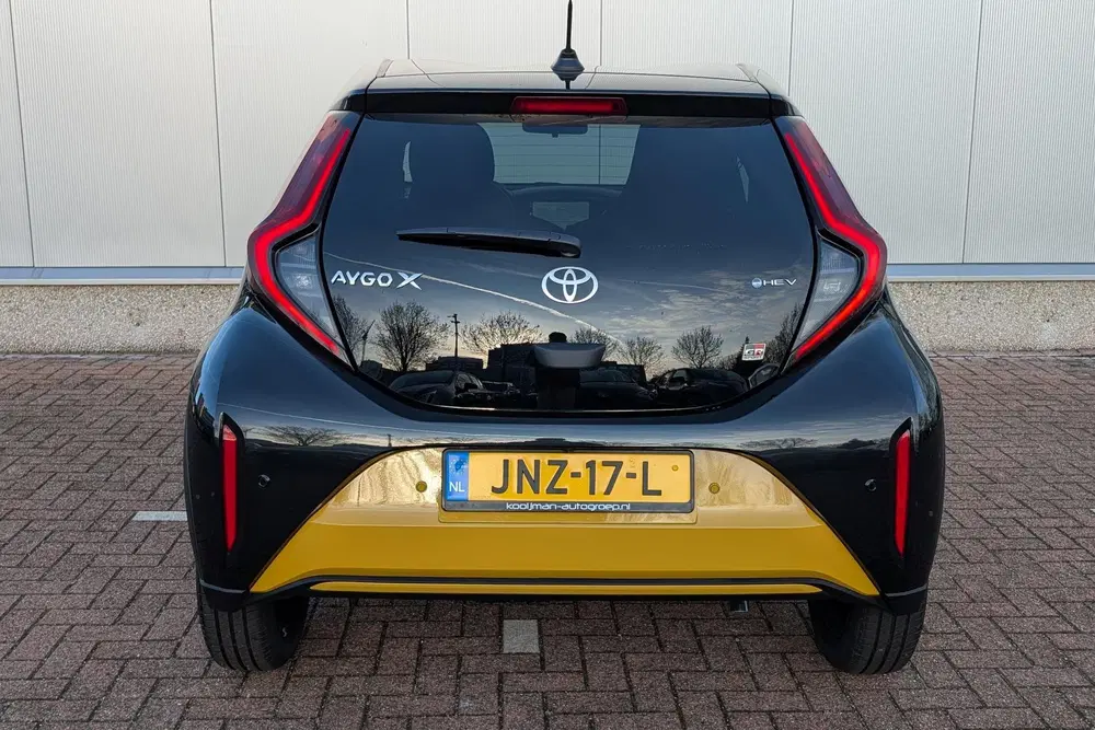Toyota Aygo X Hybrid 115 GR Sport uit 2025, foto 5