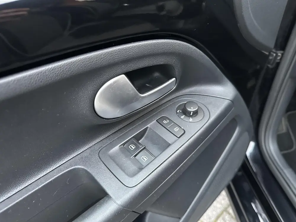 SEAT Mii 1.0 Sport Intense 5drs 1eEig uit 2019, foto 17
