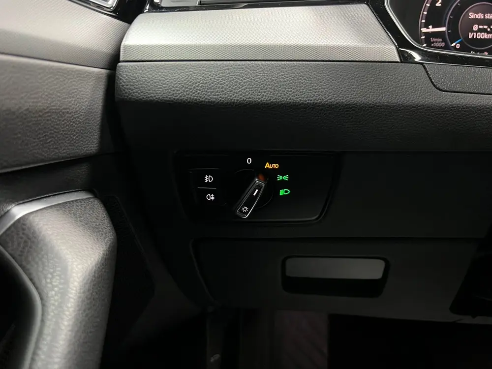 Volkswagen Passat Variant 1.5 TSI | Trekhaak| Virtual Cockpi uit 2019, foto 14