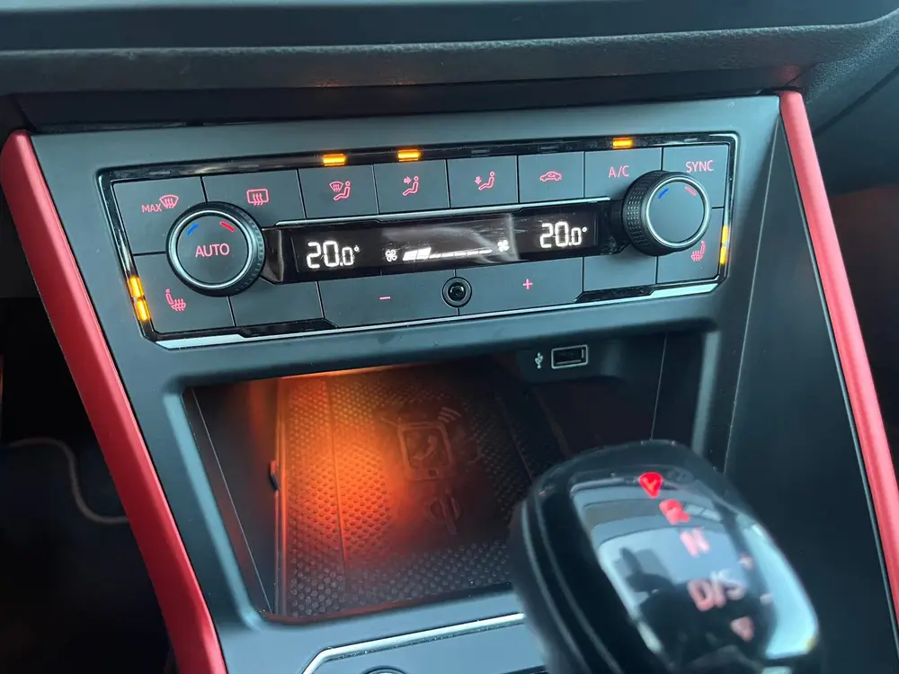 Volkswagen Polo 2.0 TSI GTI 250PK PANO VIRTUAL ACC BLIND SPO uit 2019, foto 20