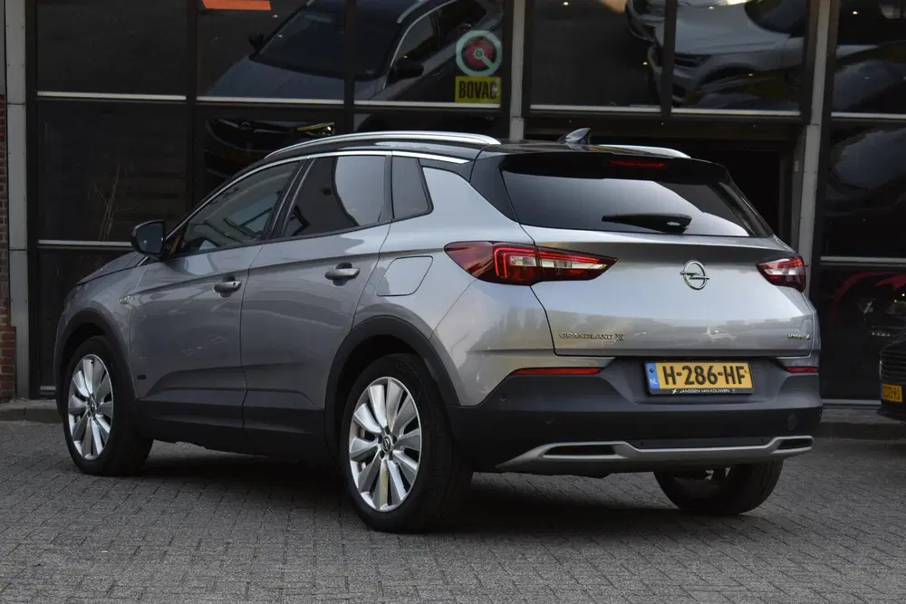 Opel Grandland X 1.6 Turbo Hybrid4 Innovation Keyless Stoel uit 2020, foto 7