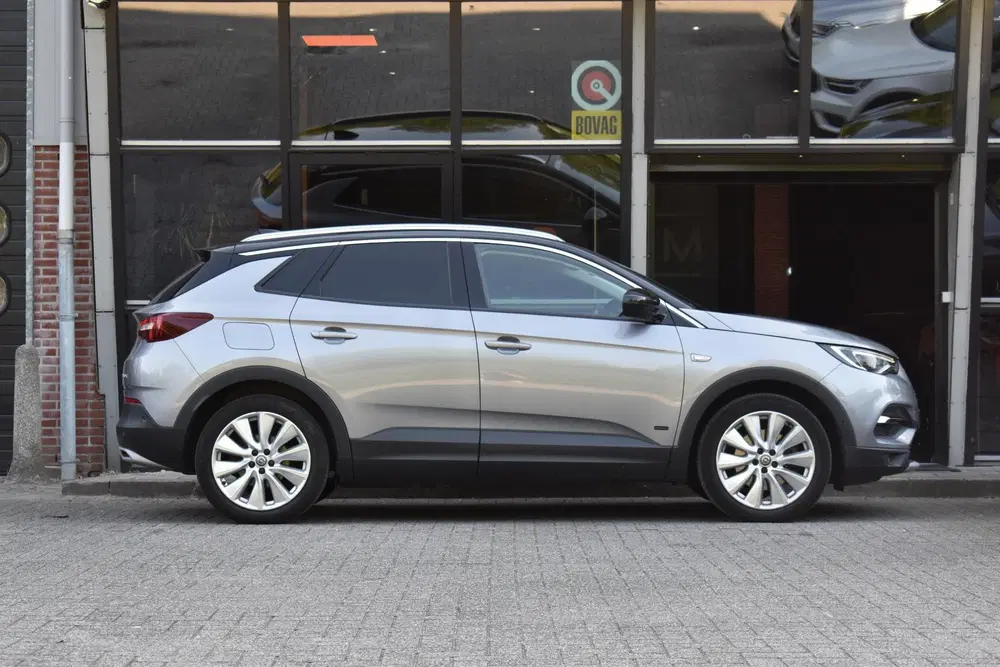 Opel Grandland X 1.6 Turbo Hybrid4 Innovation Keyless Stoel uit 2020, foto 8