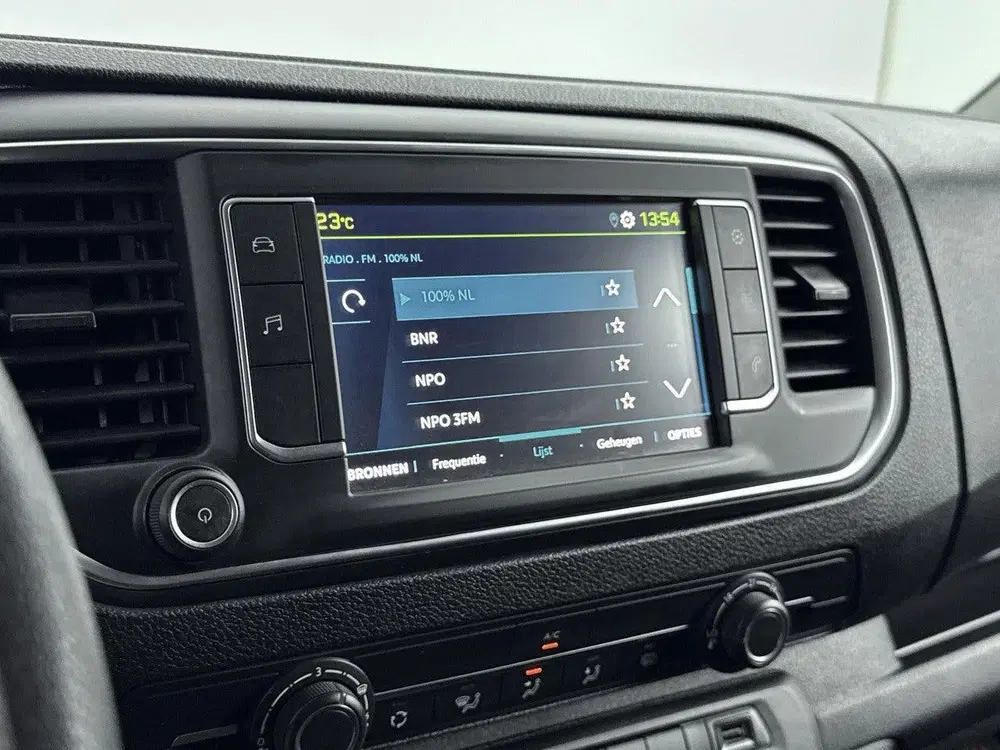 Peugeot Expert EV L2 75 kWh uit 2023, foto 19