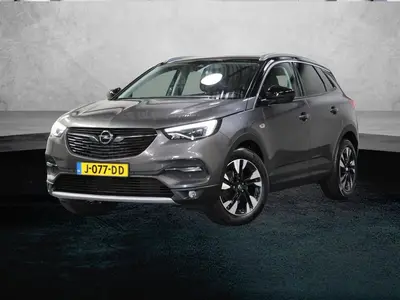 Opel Grandland X 1.6 Turbo 180PK Business Executive uit 2020