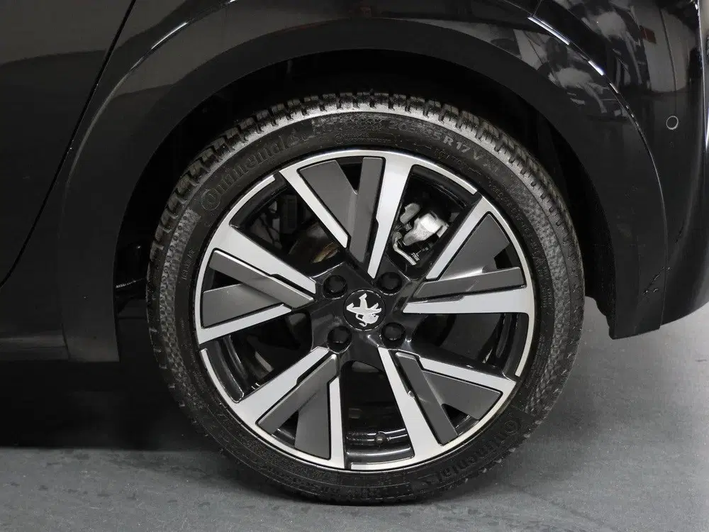 Peugeot 208 1.2 130PK GT uit 2021, foto 20