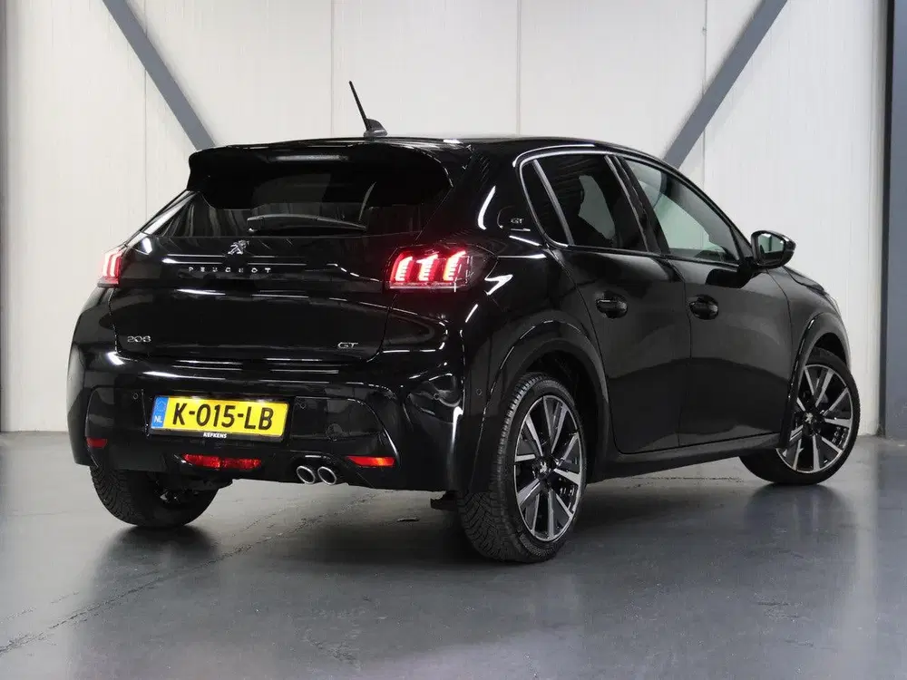 Peugeot 208 1.2 130PK GT uit 2021, foto 3