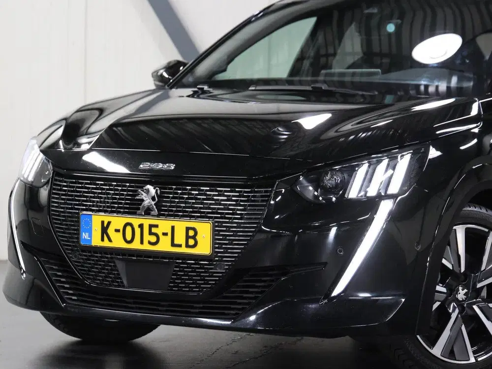 Peugeot 208 1.2 130PK GT uit 2021, foto 6