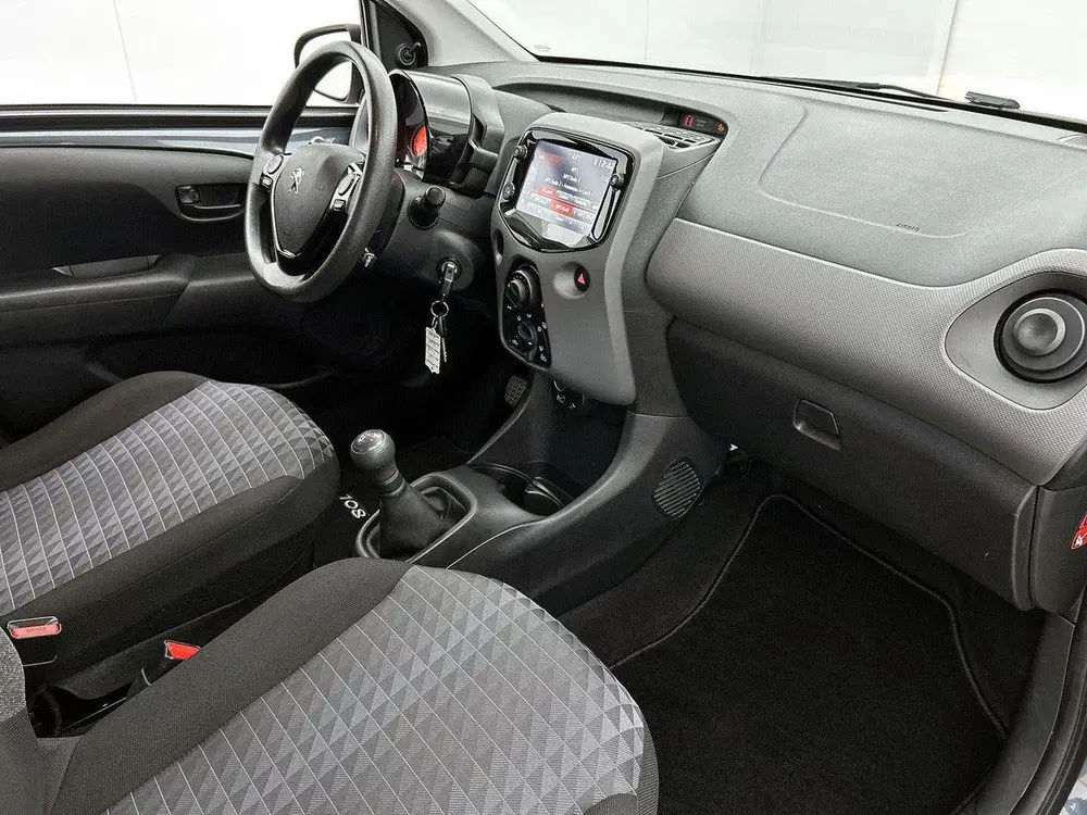 Peugeot 108 1.0 72pk Active uit 2021, foto 12
