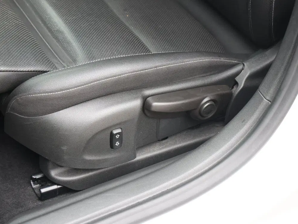 Opel Insignia 200pk Exclusive uit 2019, foto 13
