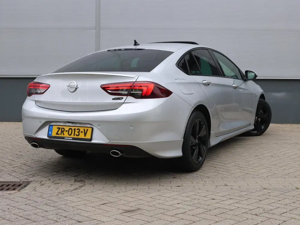 Opel Insignia 200pk Exclusive uit 2019, foto 3