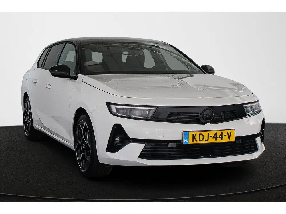 Opel Astra Sports Tourer 1.6 Turbo Plug In Hybrid GS uit 2026, foto 2