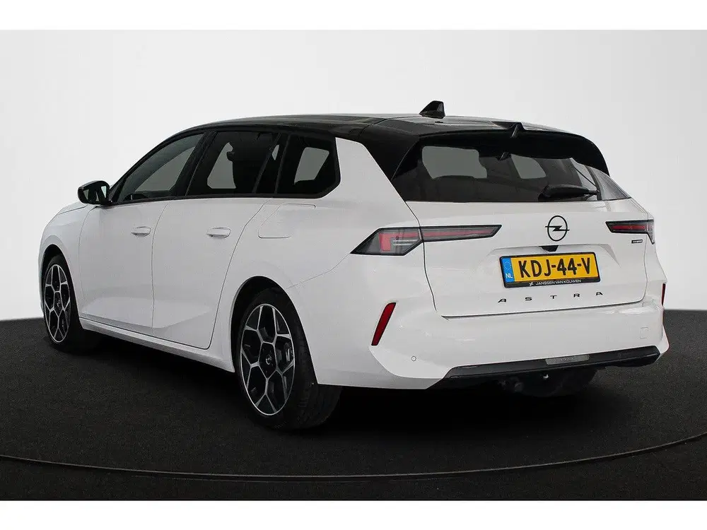 Opel Astra Sports Tourer 1.6 Turbo Plug In Hybrid GS uit 2026, foto 4