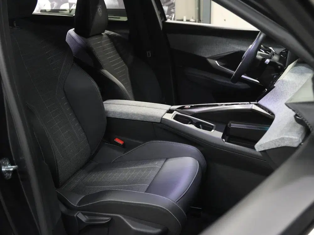 Peugeot 5008 1.2 Hybrid 145PK GT uit 2025, foto 10