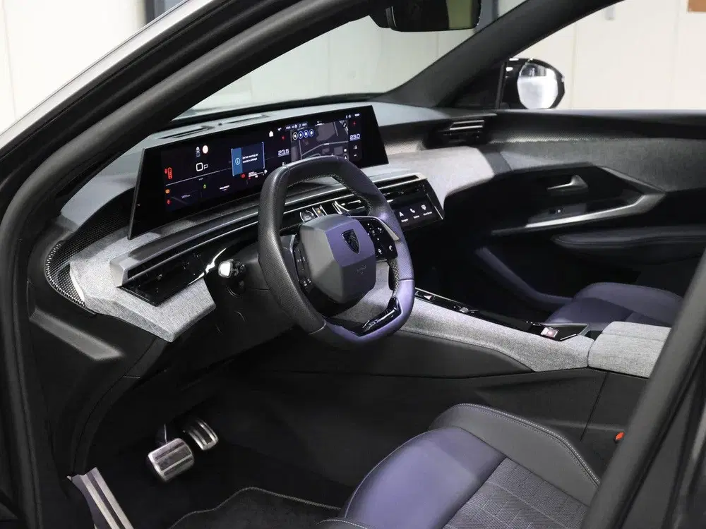 Peugeot 5008 1.2 Hybrid 145PK GT uit 2025, foto 11