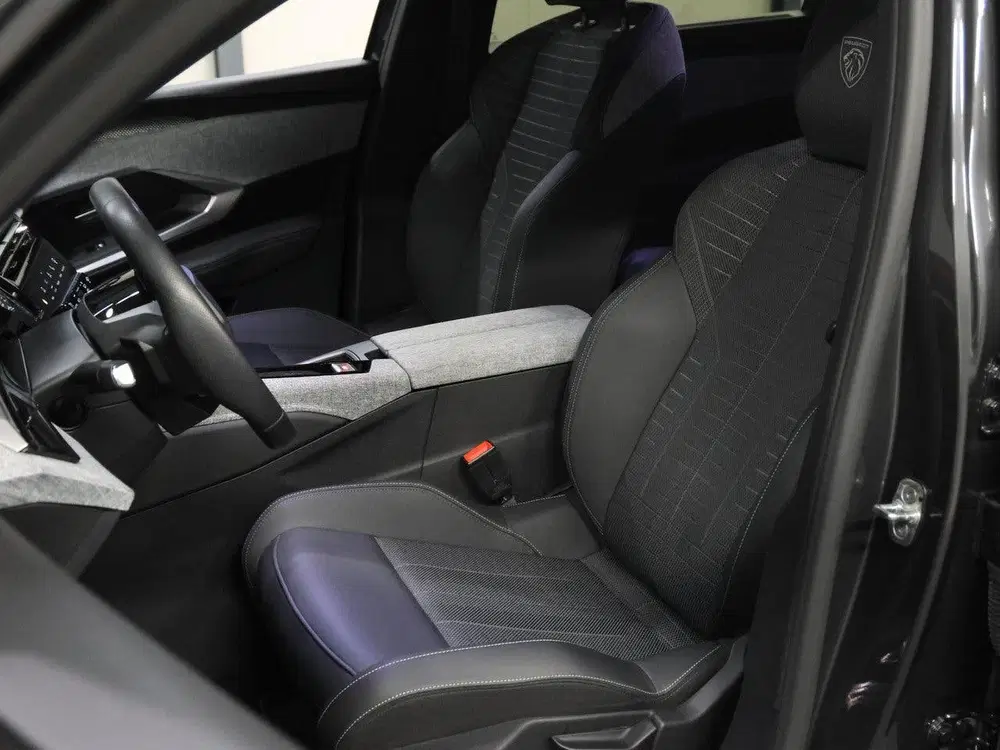 Peugeot 5008 1.2 Hybrid 145PK GT uit 2025, foto 12