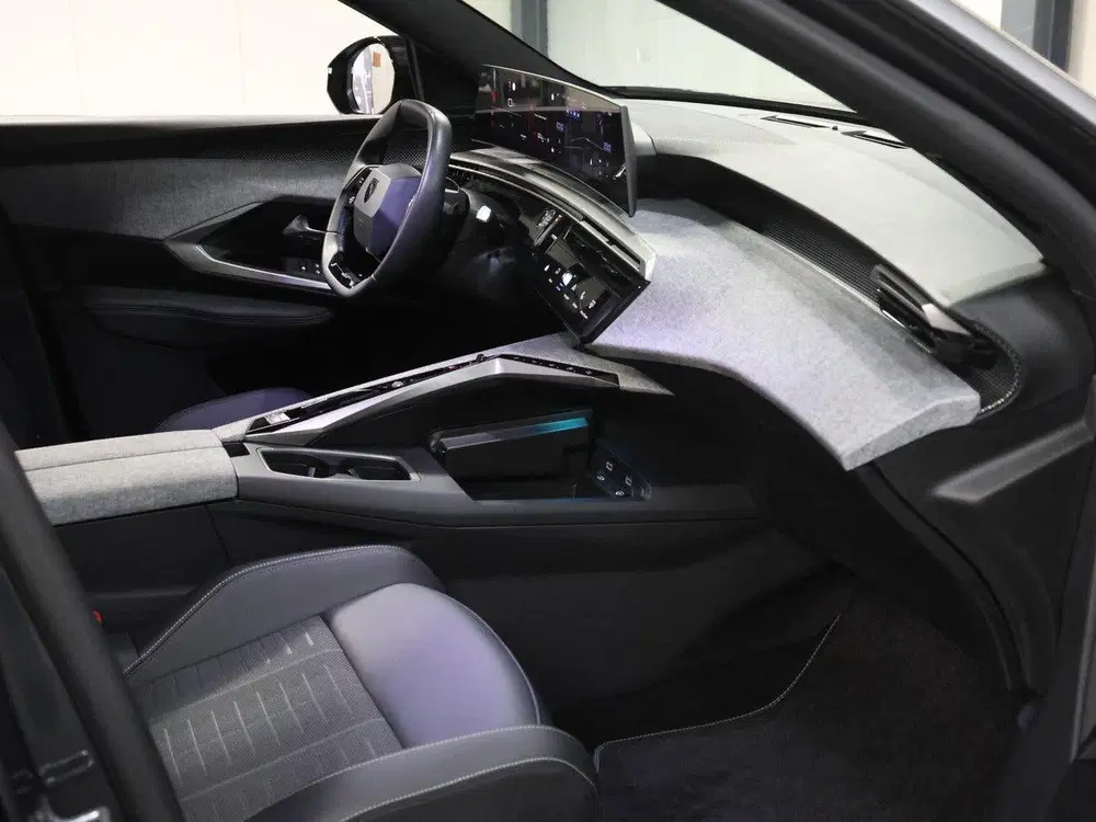 Peugeot 5008 1.2 Hybrid 145PK GT uit 2025, foto 9