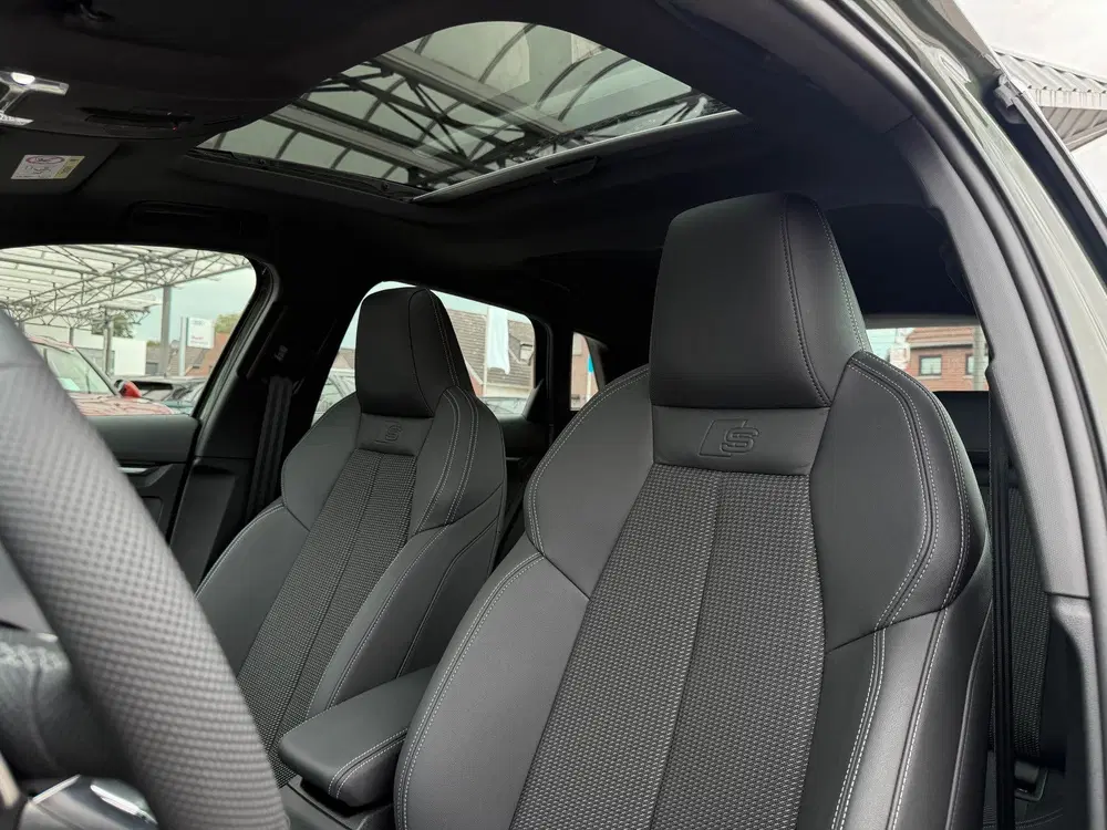 Audi A3 35TFSI S-Edition NIEUW 2653km Pano Sonos uit 2025, foto 18