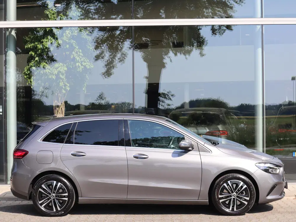 Mercedes-Benz B-Klasse 250 e Star Edition l Keyless l Achter uit 2024, foto 5