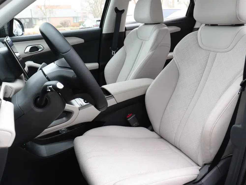 BYD Atto 2 DM-i Boost uit 2026, foto 11