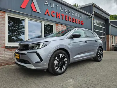 Opel Grandland 1.6 Turbo Plug-In Hybrid Business Elegance uit 2023