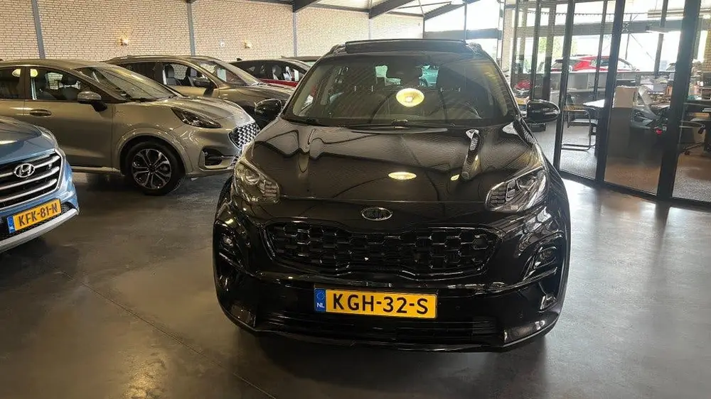 Kia Sportage 1.6 T-GDI BLACK EDITION-SCHUIFDAK-1E EIGENAAR uit 2021, foto 2