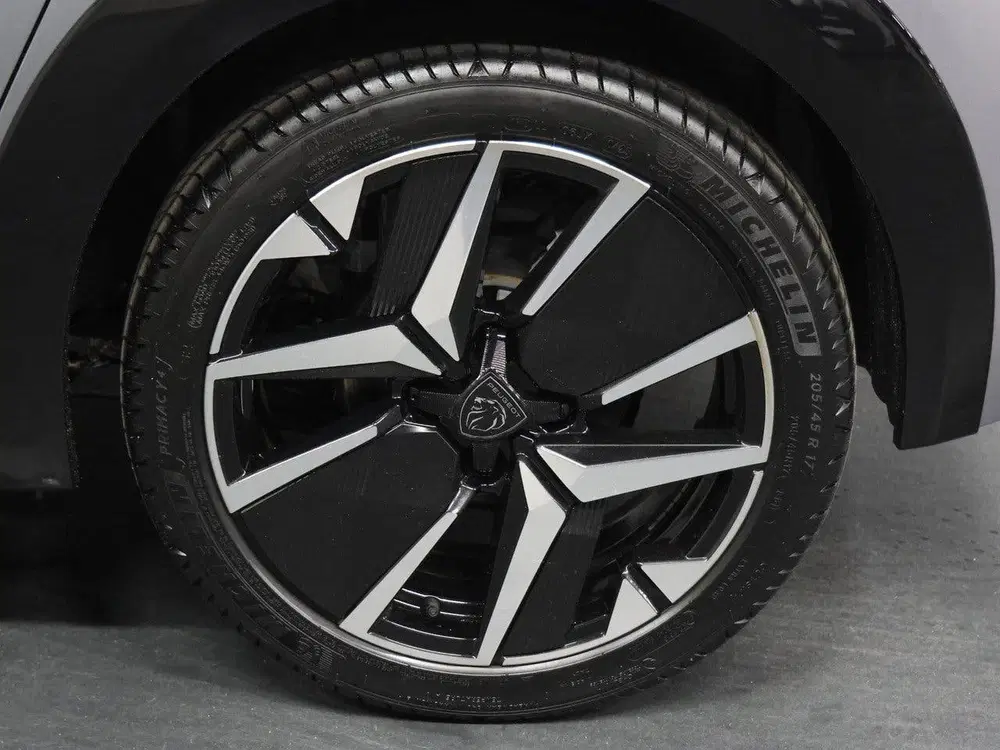 Peugeot 208 Hybrid 110PK GT uit 2025, foto 20