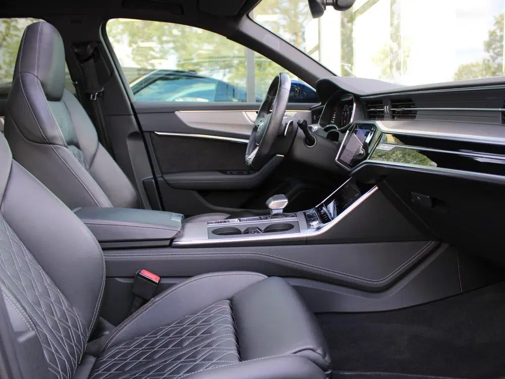 Audi A6 Avant 55 TFSI quattro Sport S line edition uit 2019, foto 3